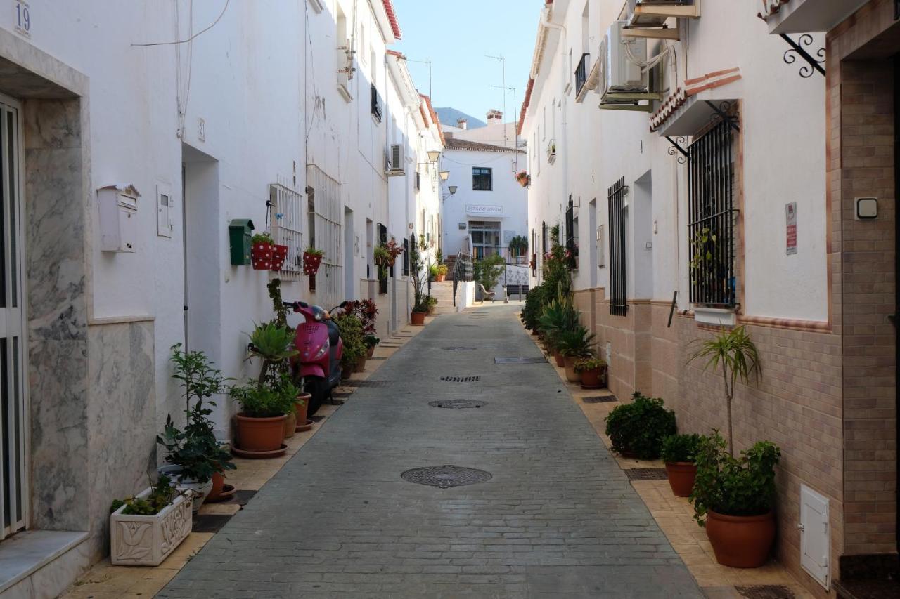 El Pensador, Luxe Aan Golfbaan Benalmadena