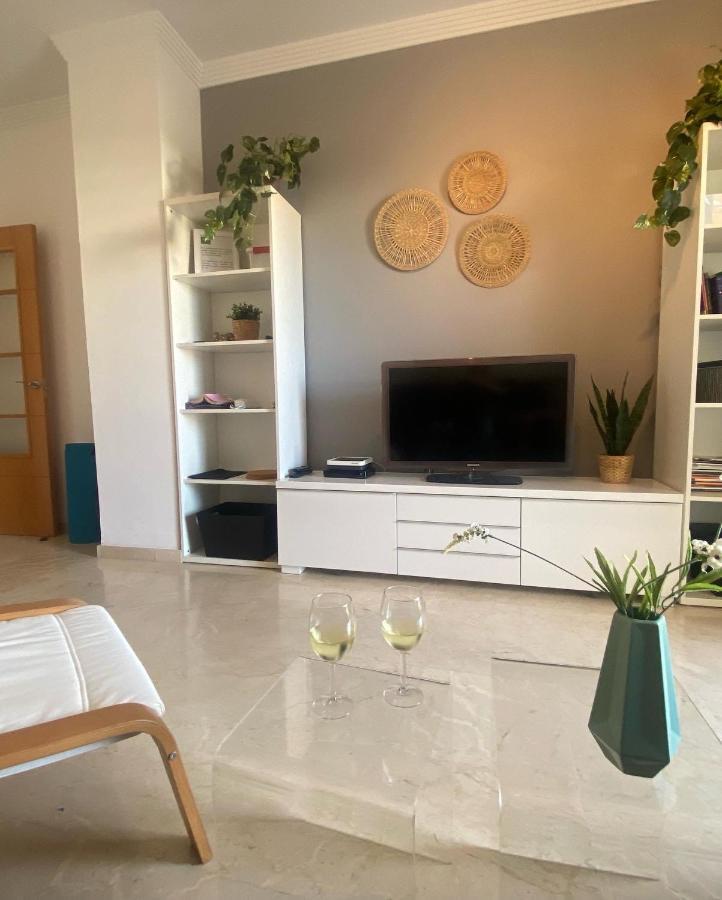 El Pensador, Luxe Aan Golfbaan Benalmadena